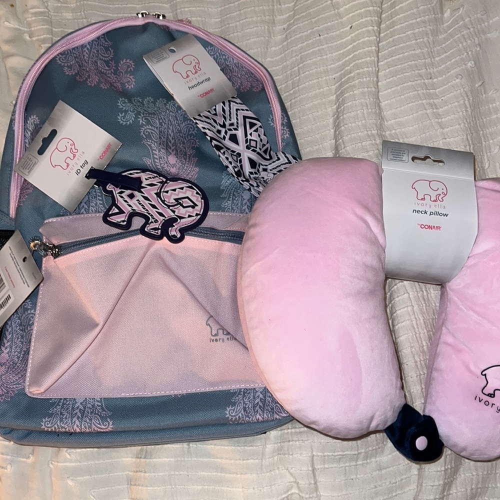Ivory and Ella Travel Gift Set